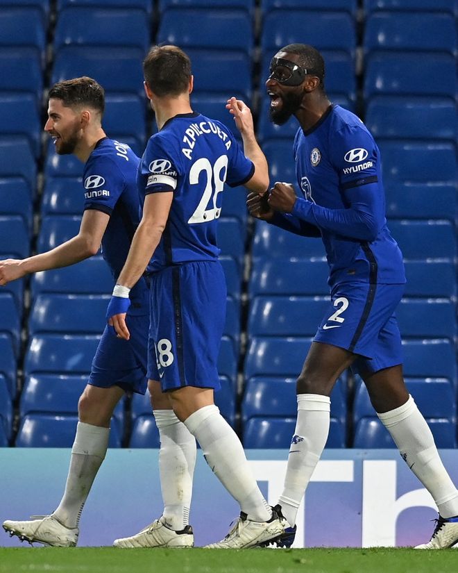 体育博彩理性上限：为何情绪总会介入？（体育博彩的理性边界：情绪为何难以置身事外？）