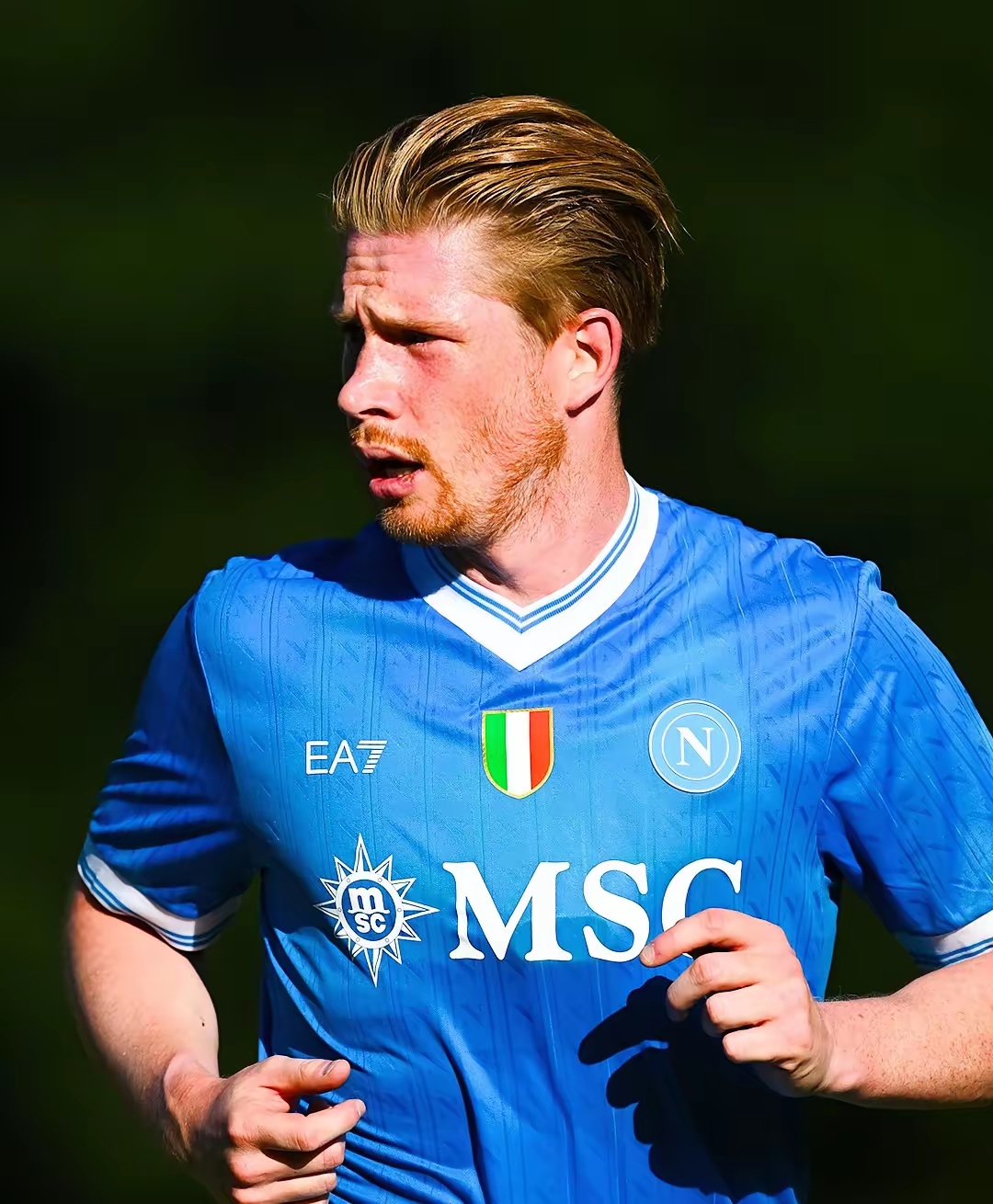 詹姆斯谈里夫斯表现：他有天赋又很勤奋，由衷为他感到开心