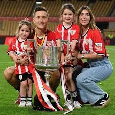 英超旧将：曼联应该去年夏天就请阿莫林，而不是让他赛季中途接手